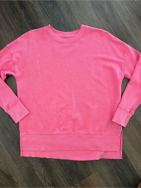 Time and Tru Pink Crewneck Sweatshirt - Women's Pullover